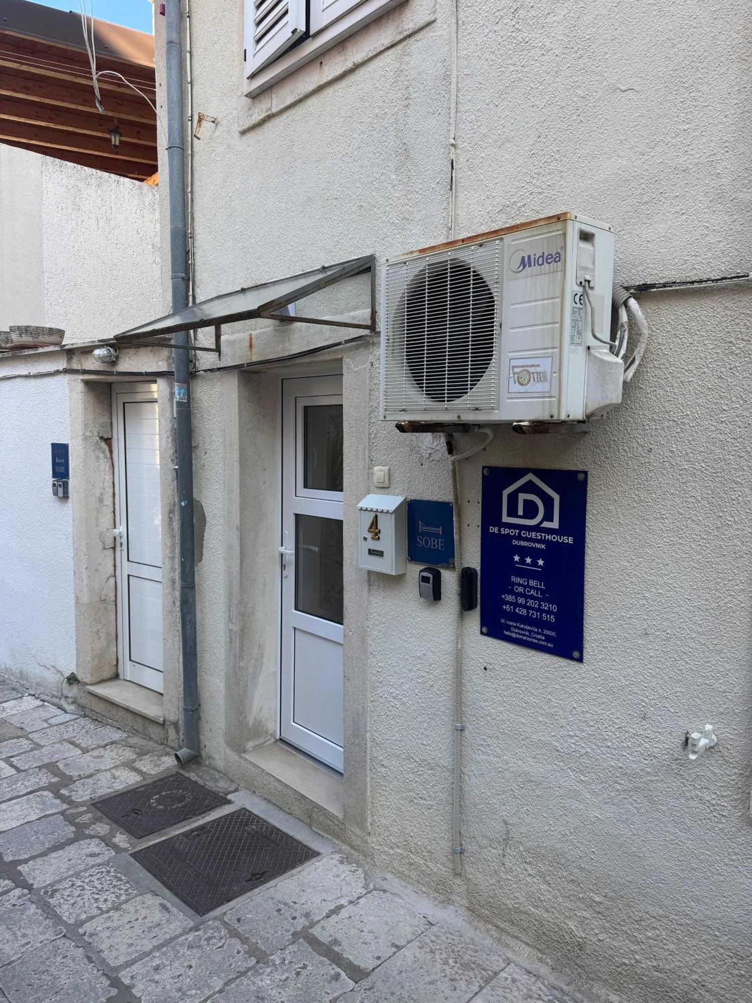 De Spot Guest House - Pile Old Town Gate Dubrovnik Extérieur photo